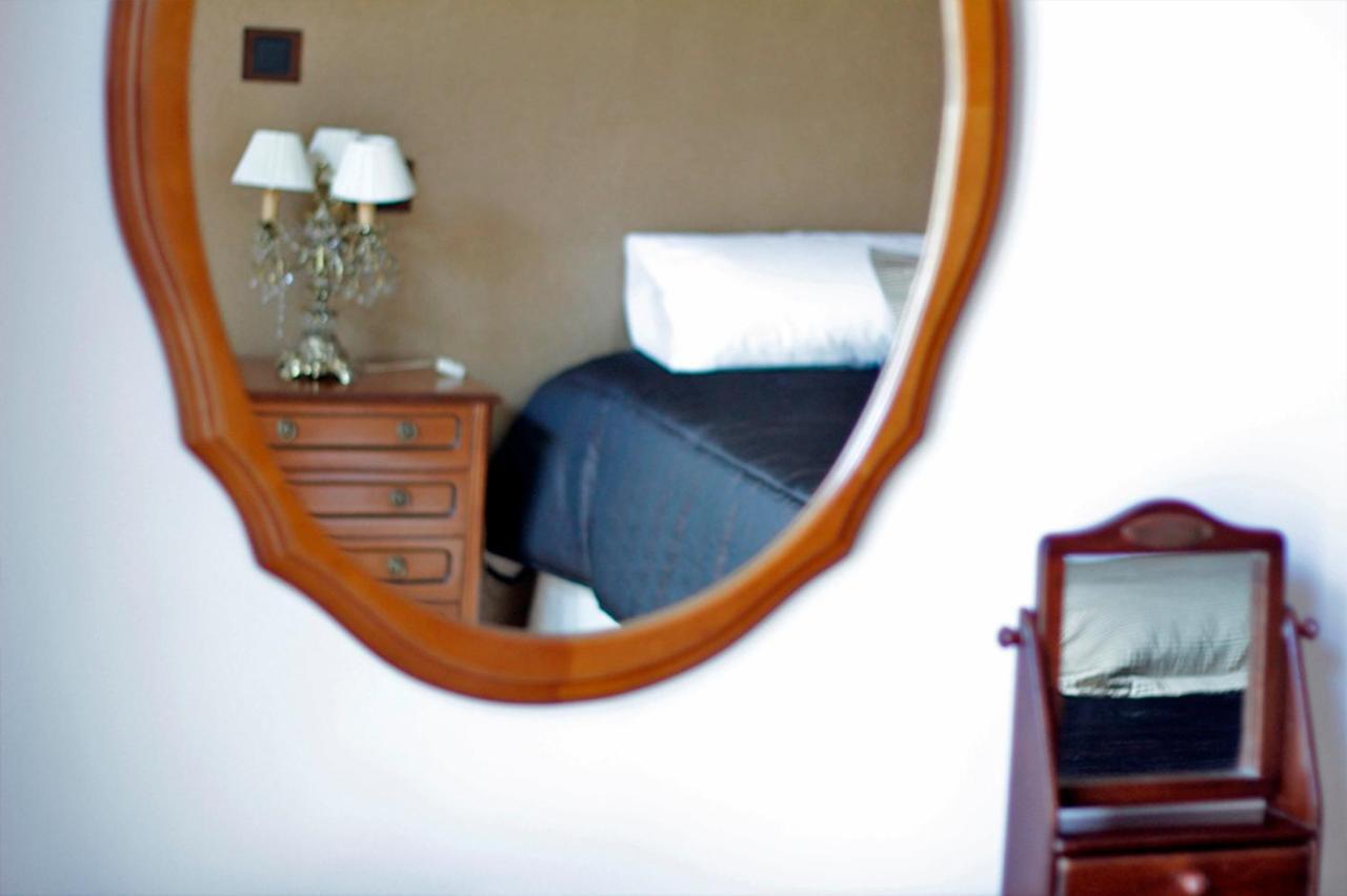 La Posada De Las Casitas Ampudia ภายนอก รูปภาพ